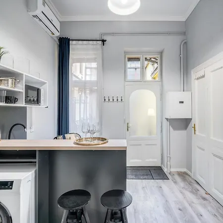Synagogue 1 Bedroom S161 * Будапешт