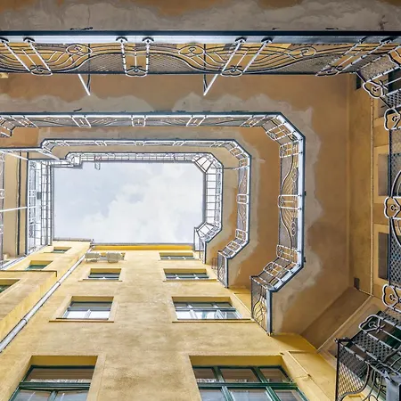 Апартаменты Synagogue 1 Bedroom S161 *