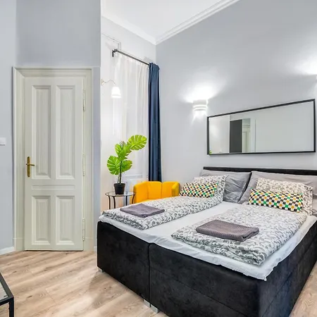 Synagogue 1 Bedroom S161 Апартаменты *