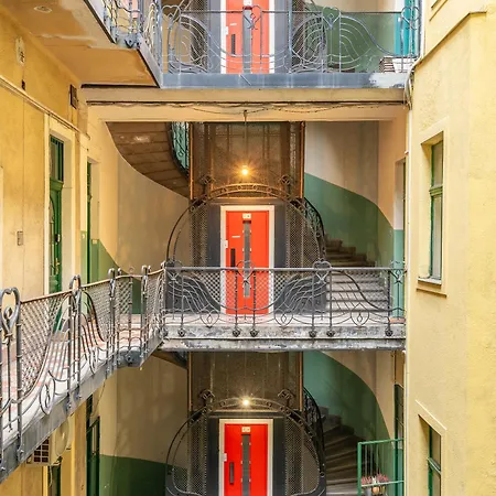 Apartment Synagogue 1 Bedroom S161 Budapest
